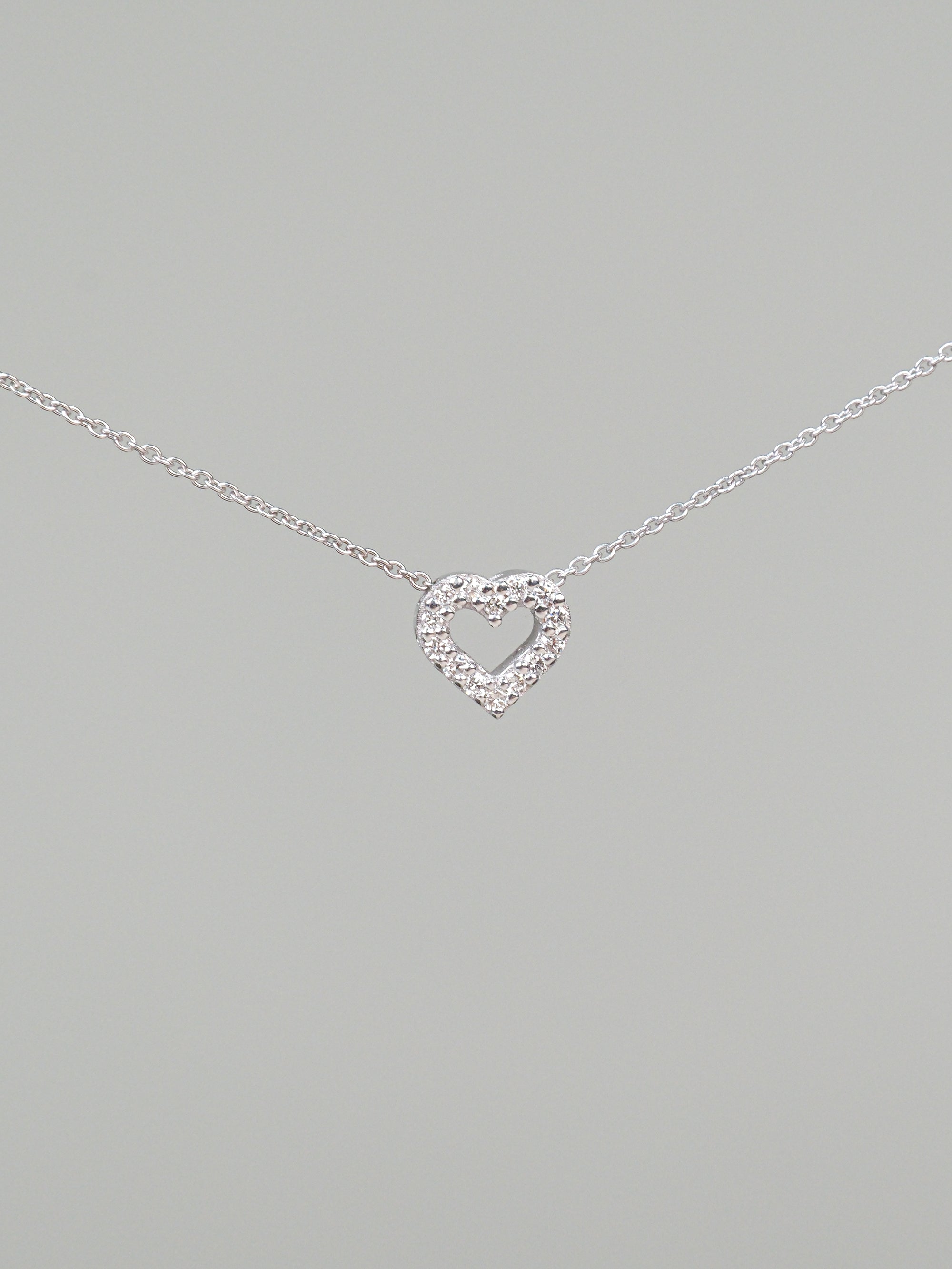 Collana in oro 18kt e diamanti con Cuore