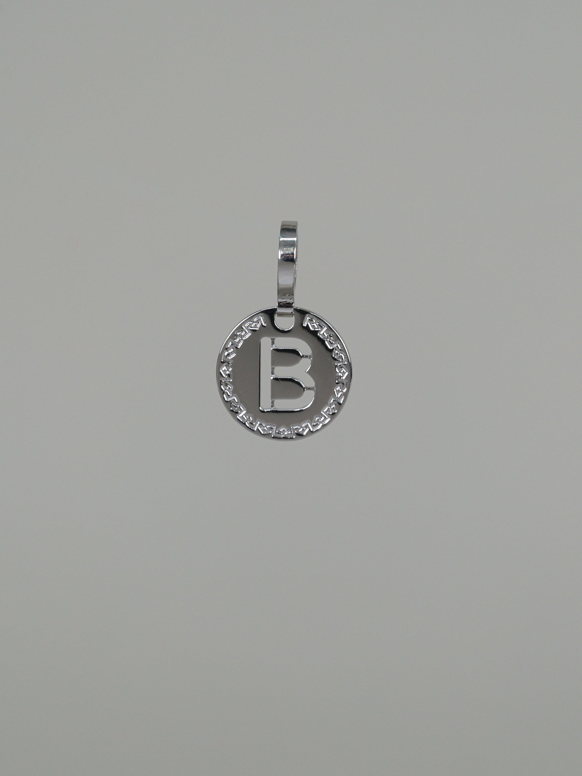 Collana con iniziale piccola