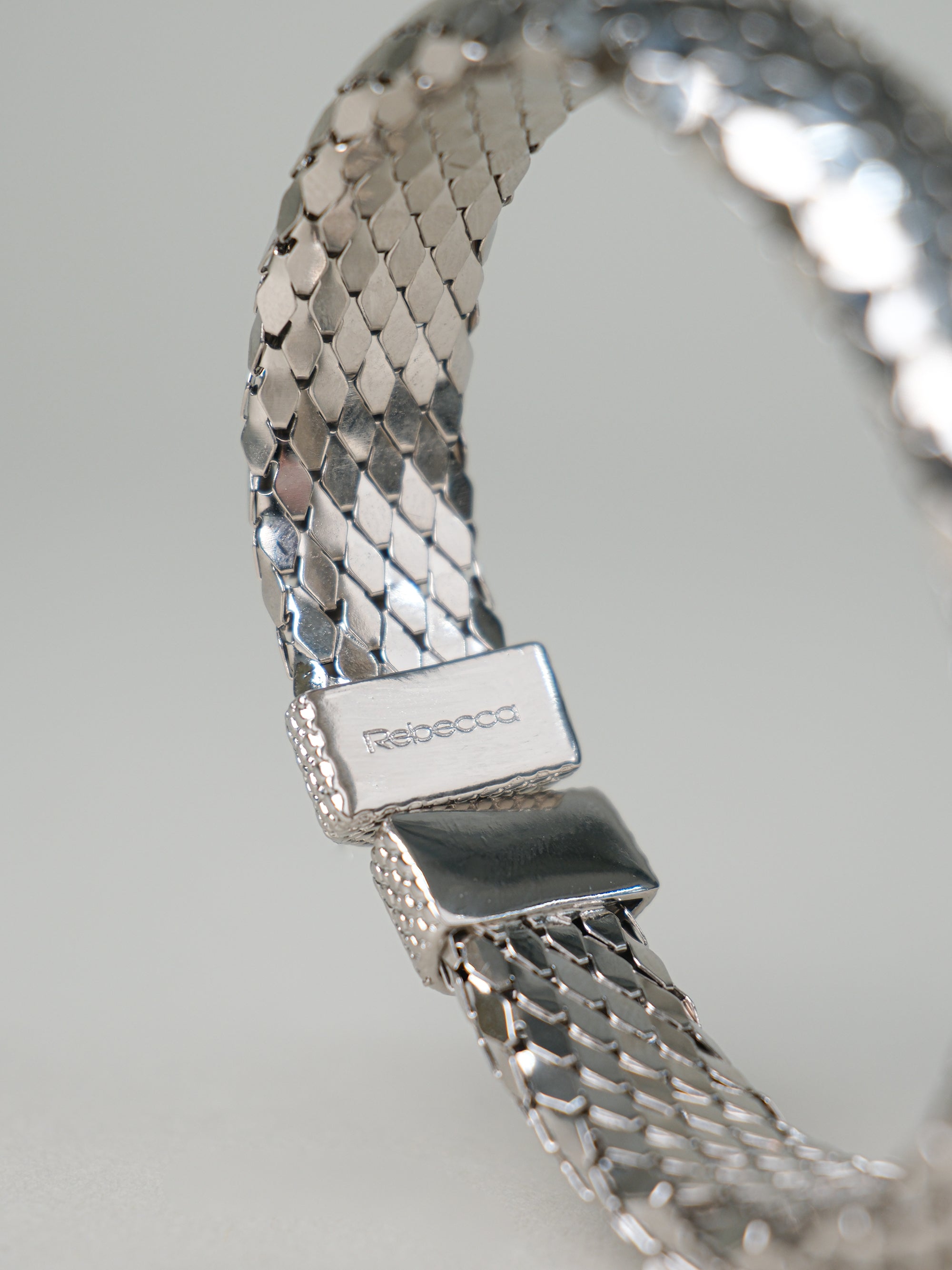 Bracciale rigido piccolo texture squama