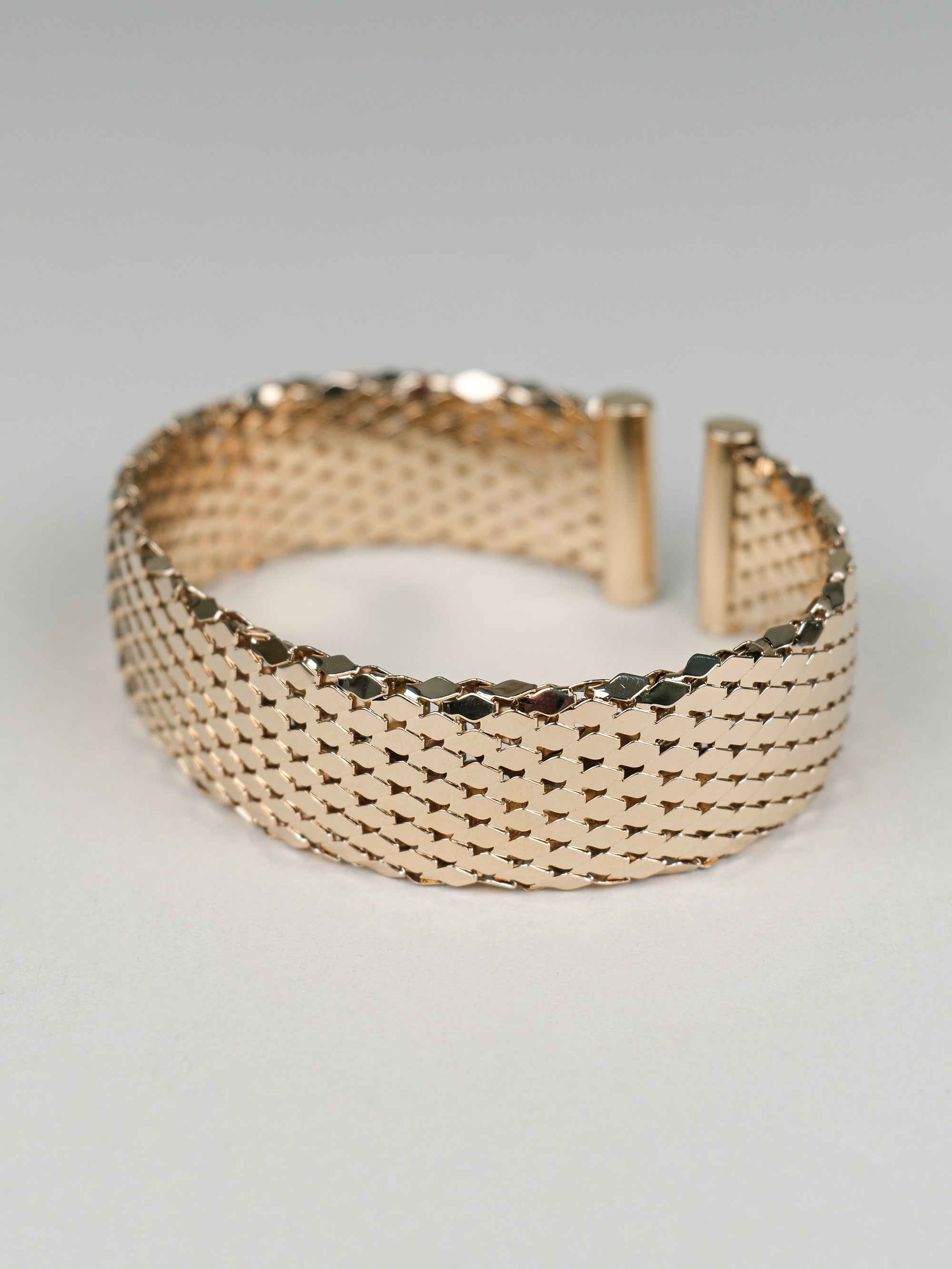 Bracciale rigido medio texture squama