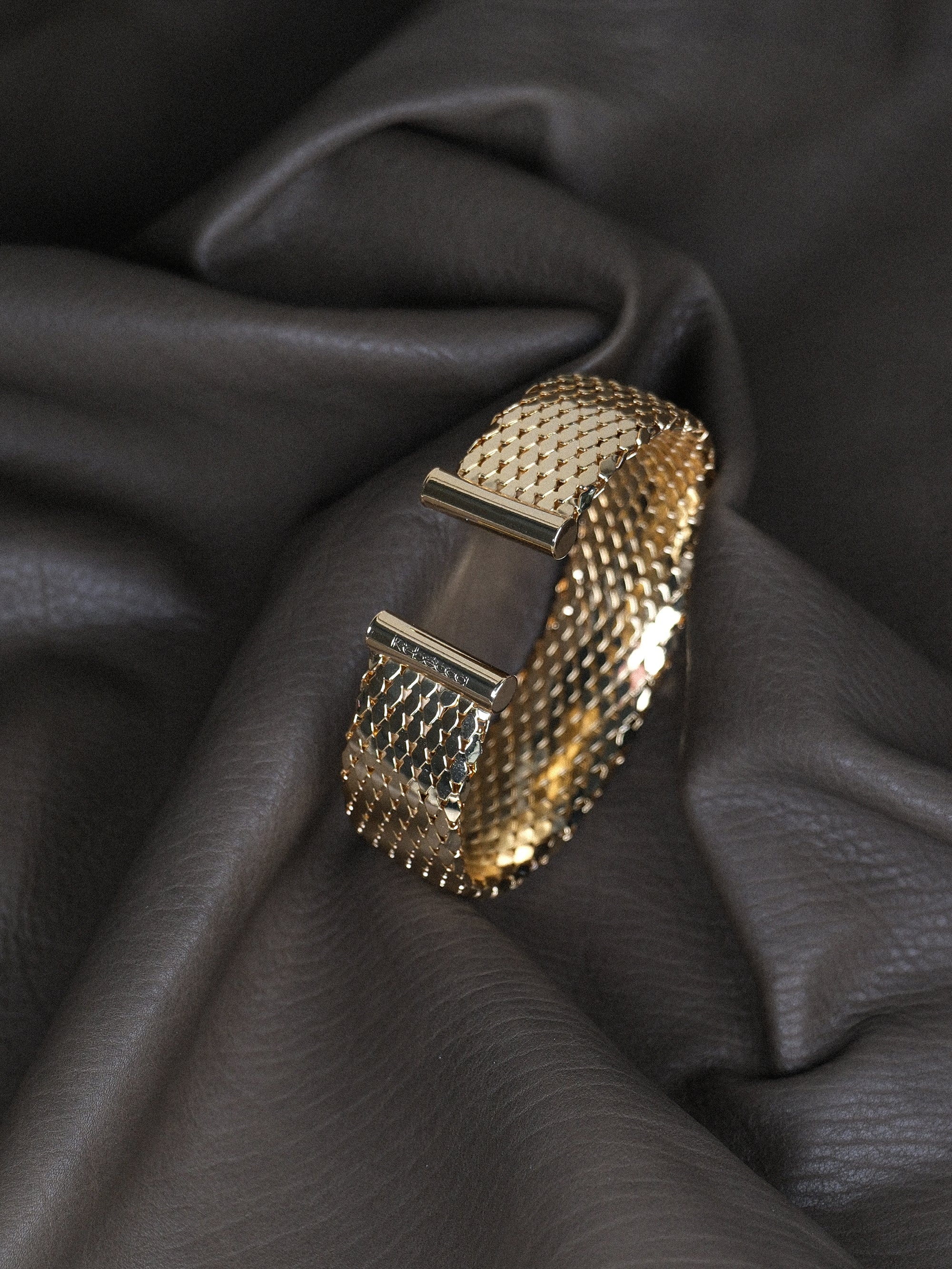 Bracciale rigido medio texture squama