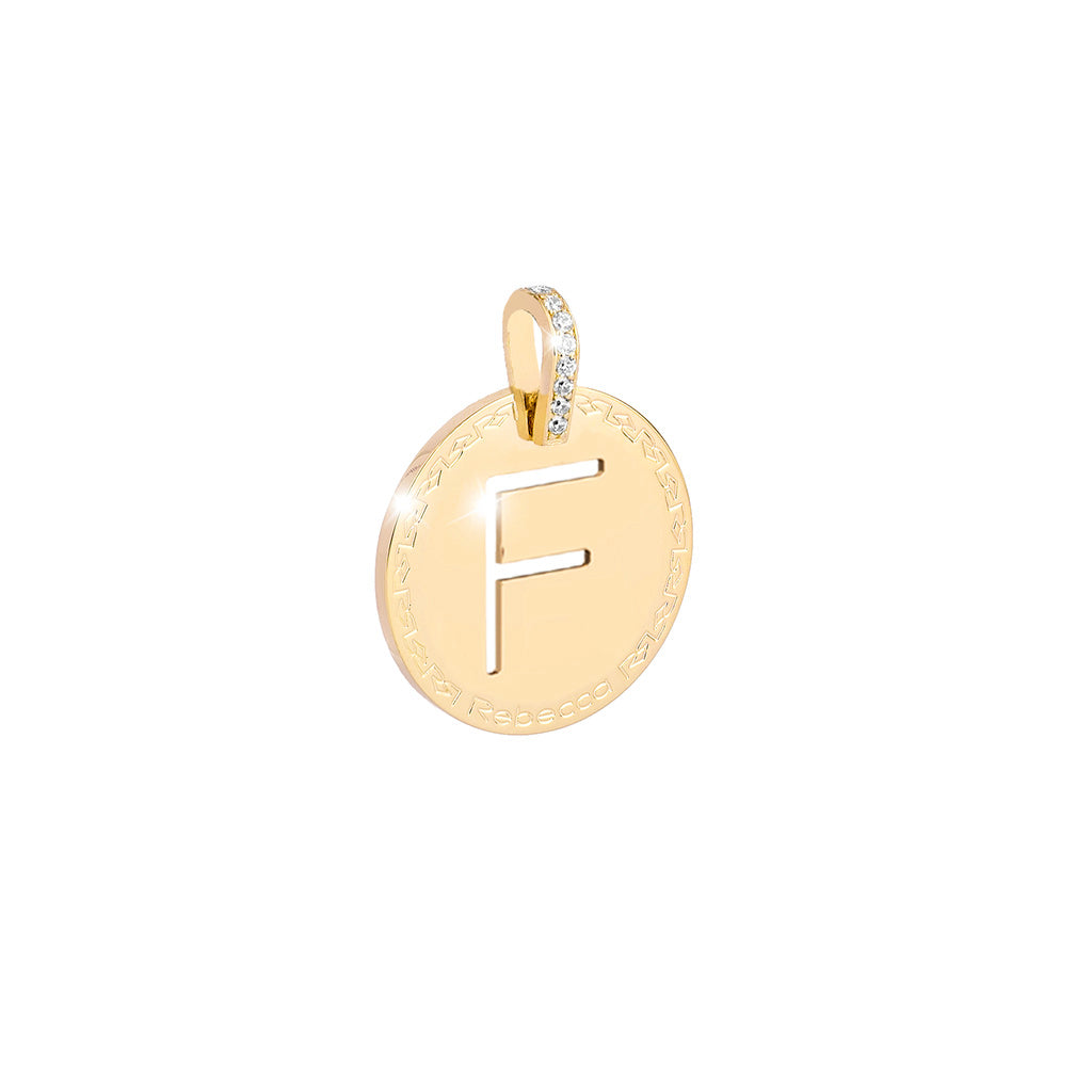 Collana lunga con iniziale grande