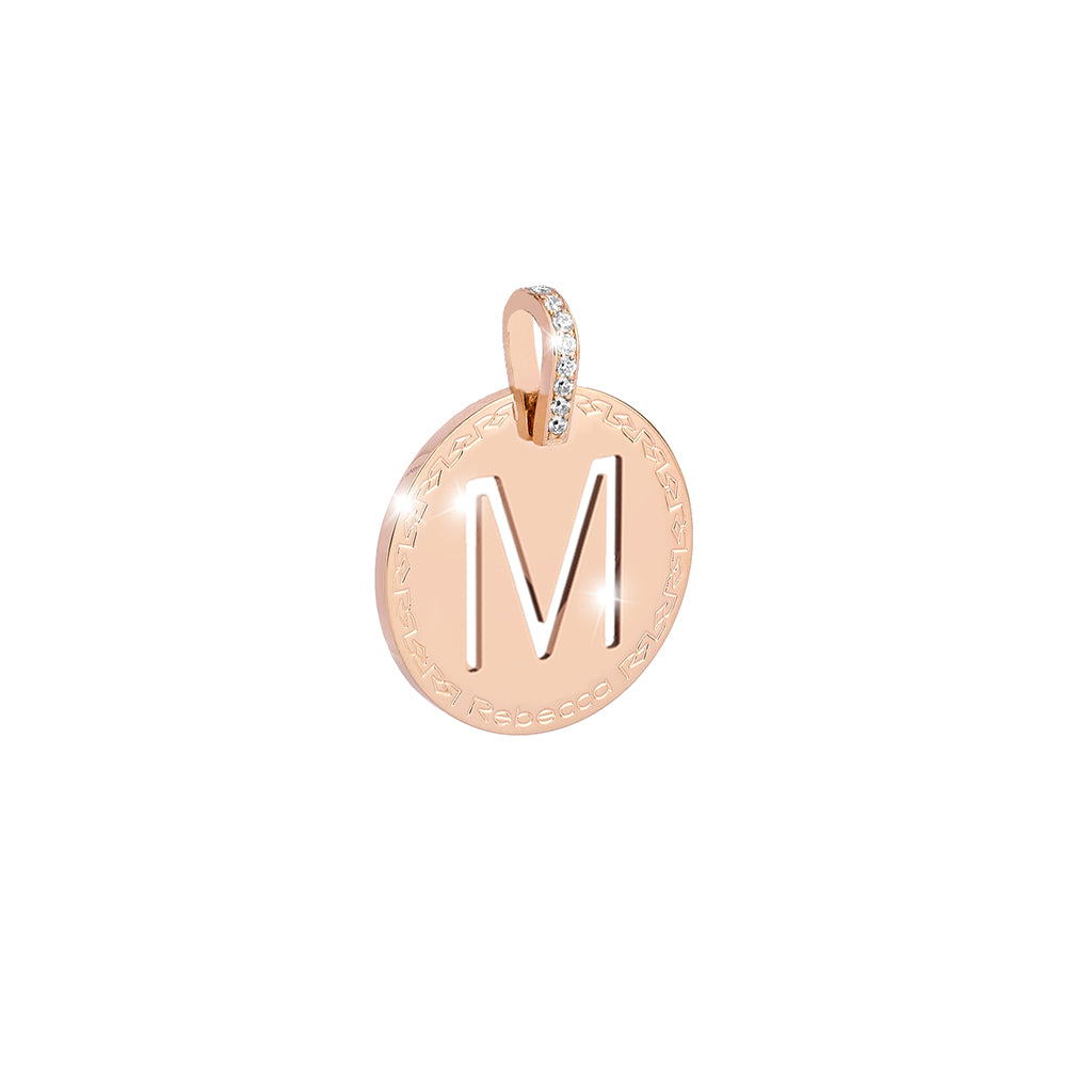 Collana lunga con iniziale grande