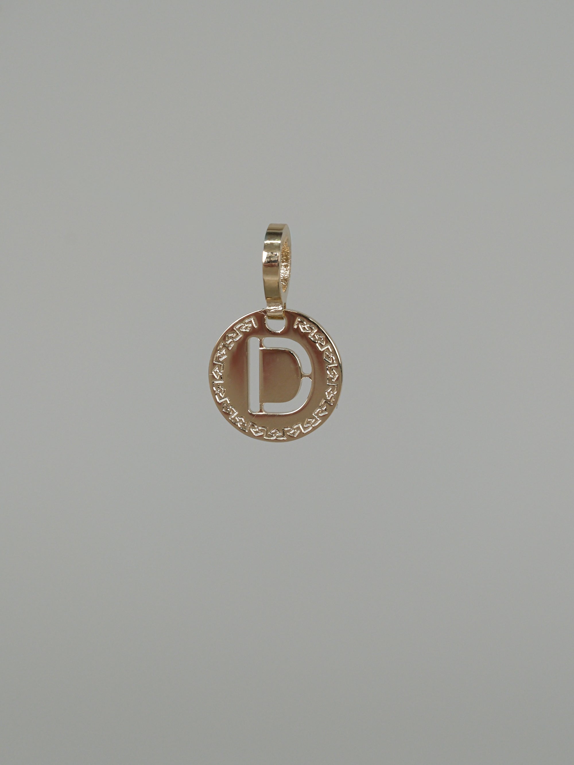 Collana con iniziale piccola