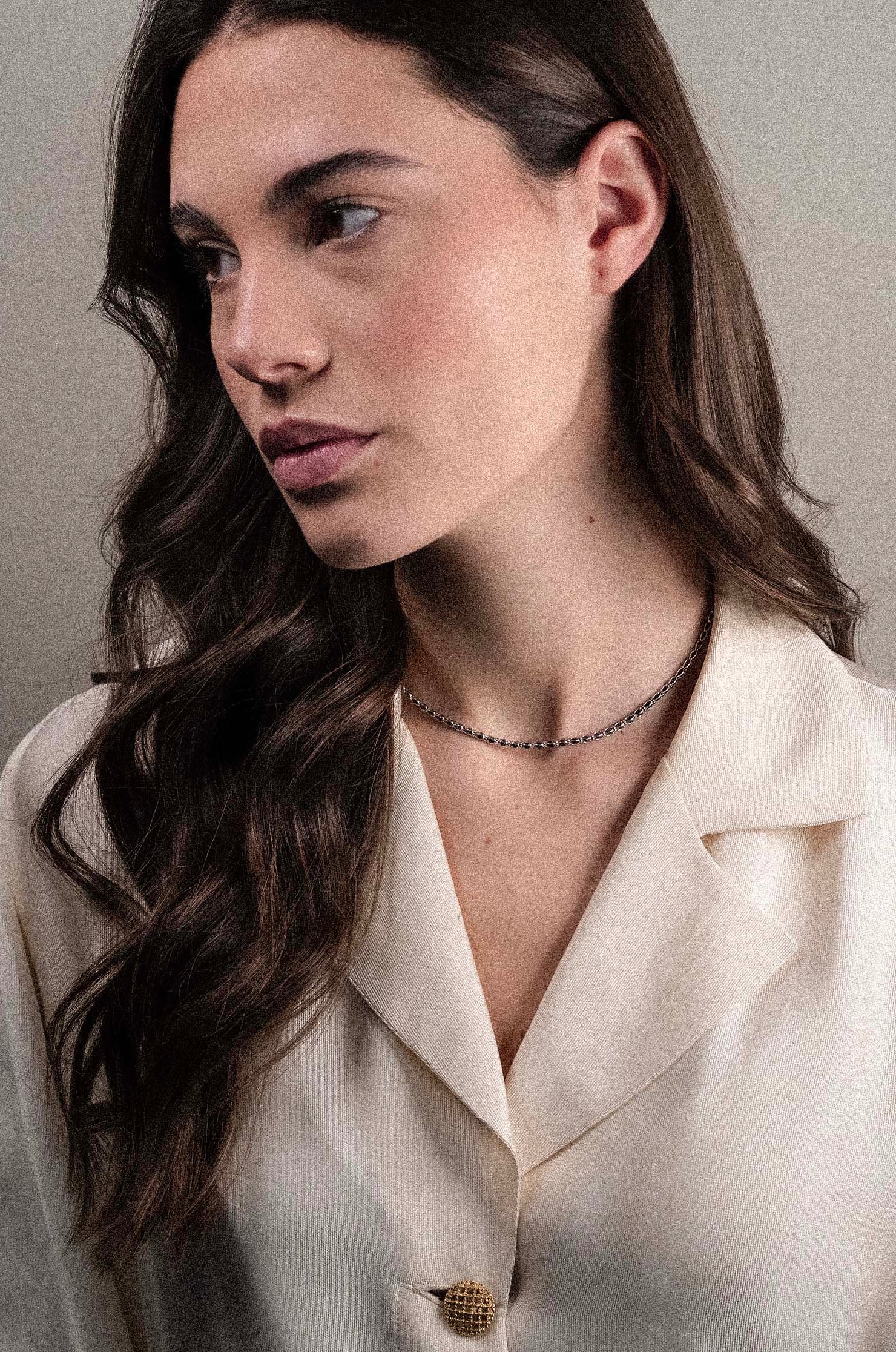 Collana con zirconi neri