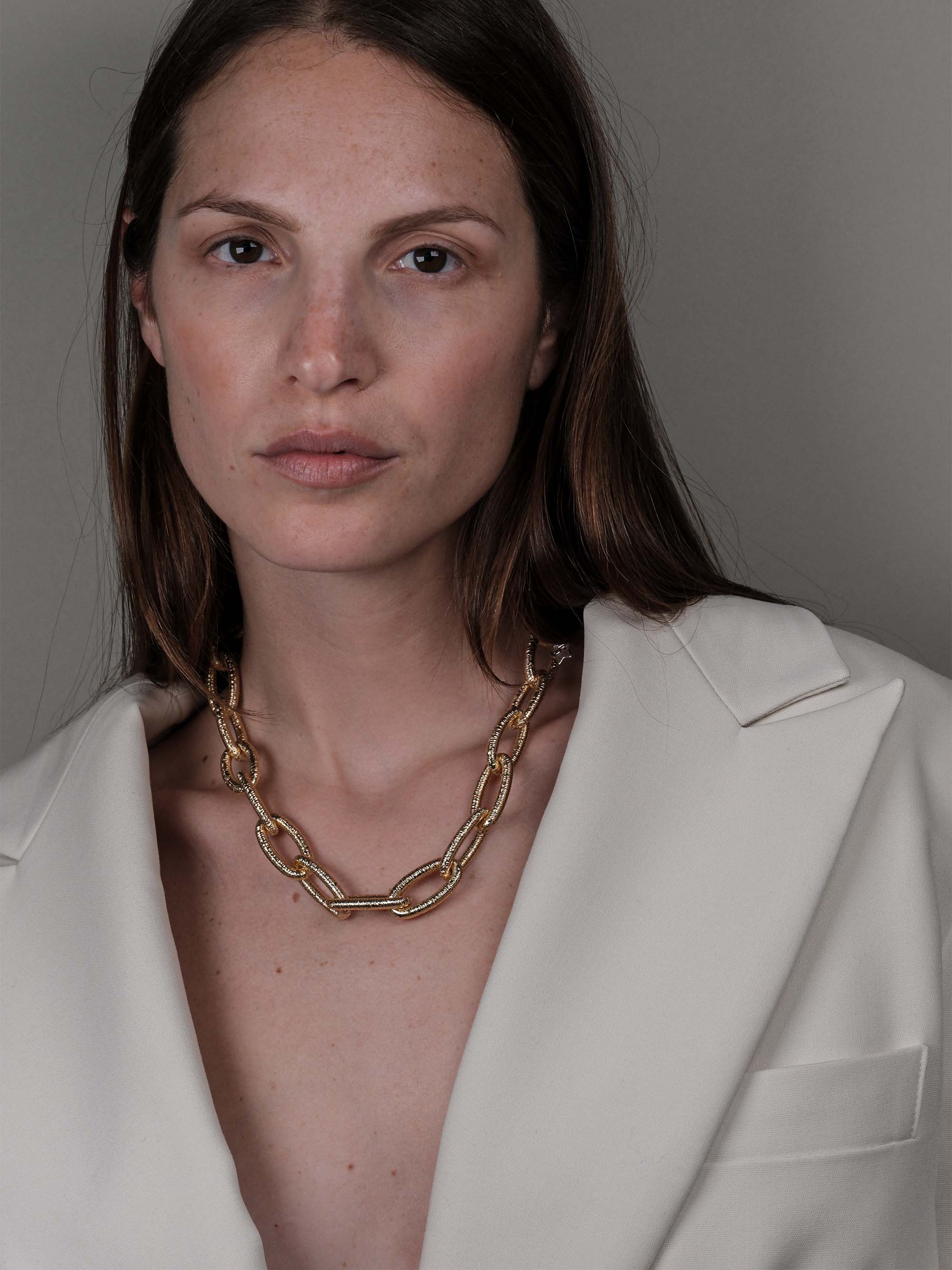 Collana con maglia etnica