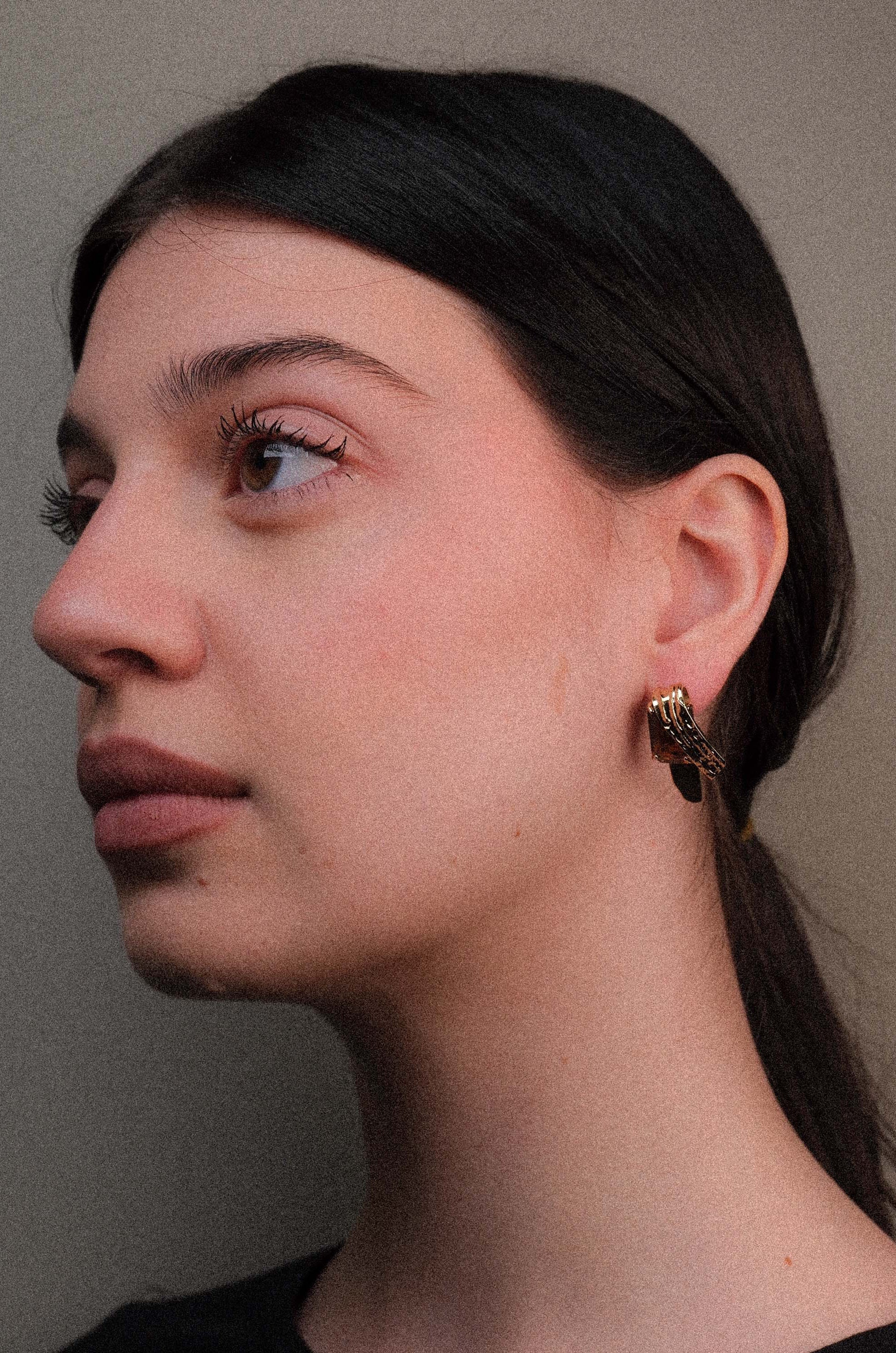 Orecchini pendenti con pietra