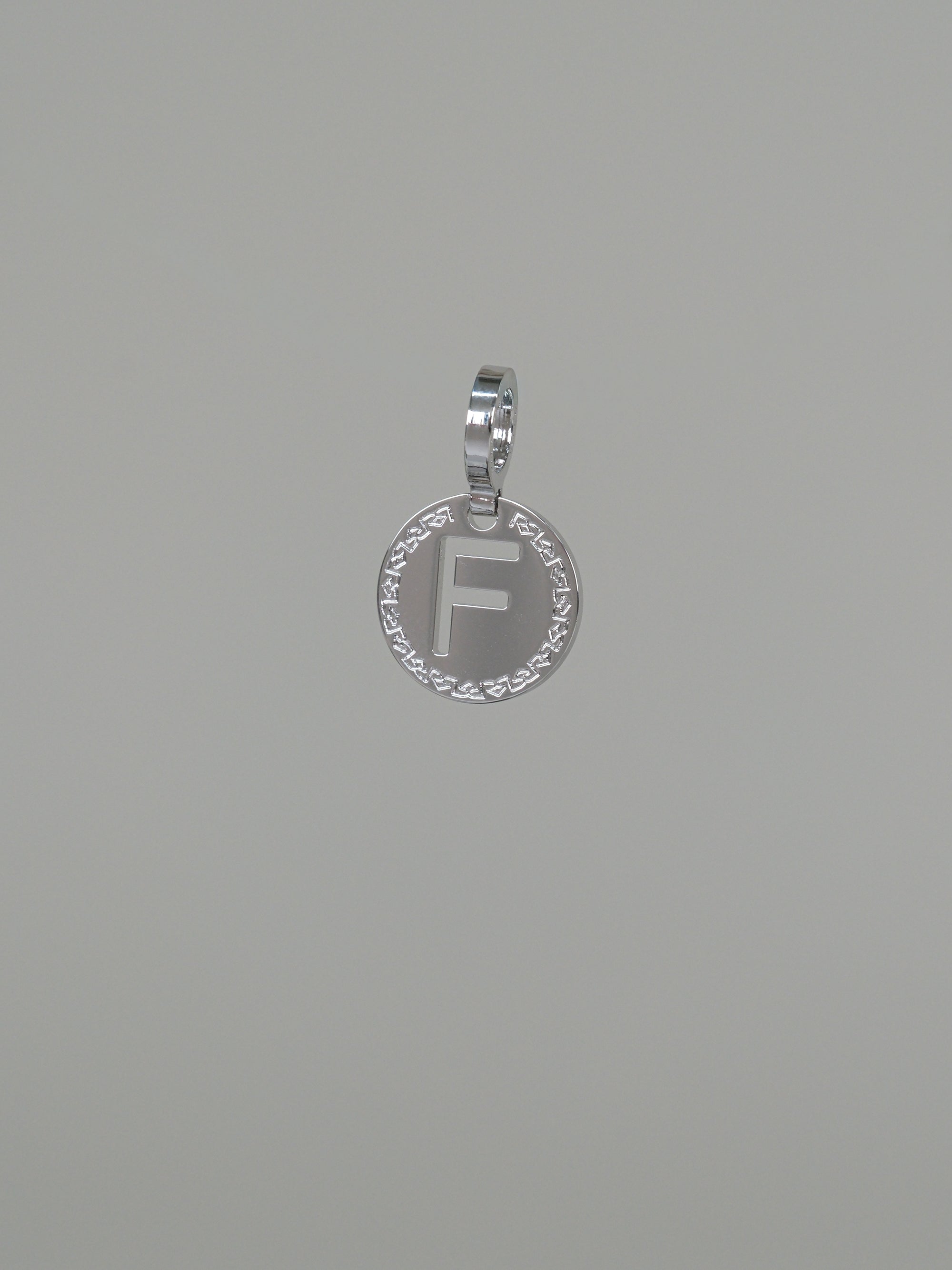 Collana due fili con iniziale piccola