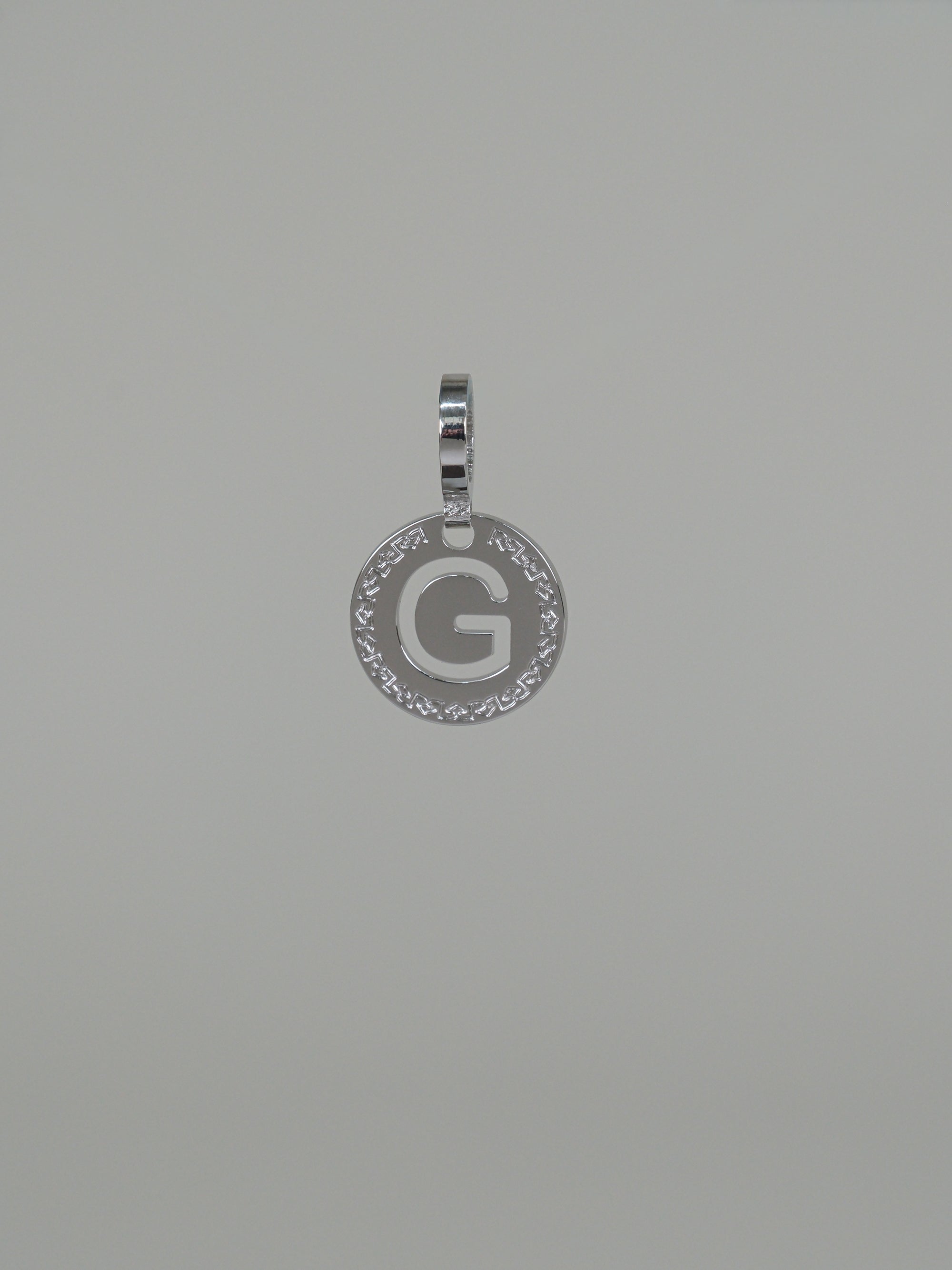 Collana con iniziale piccola