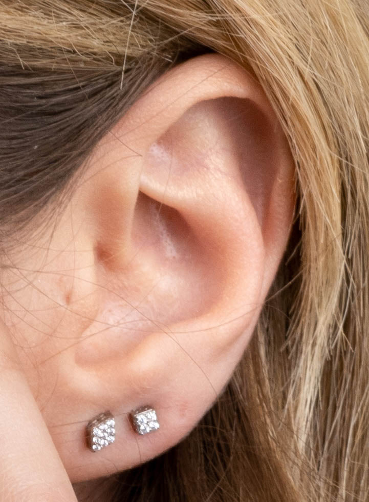 Orecchini Carrè in oro 18kt e diamanti