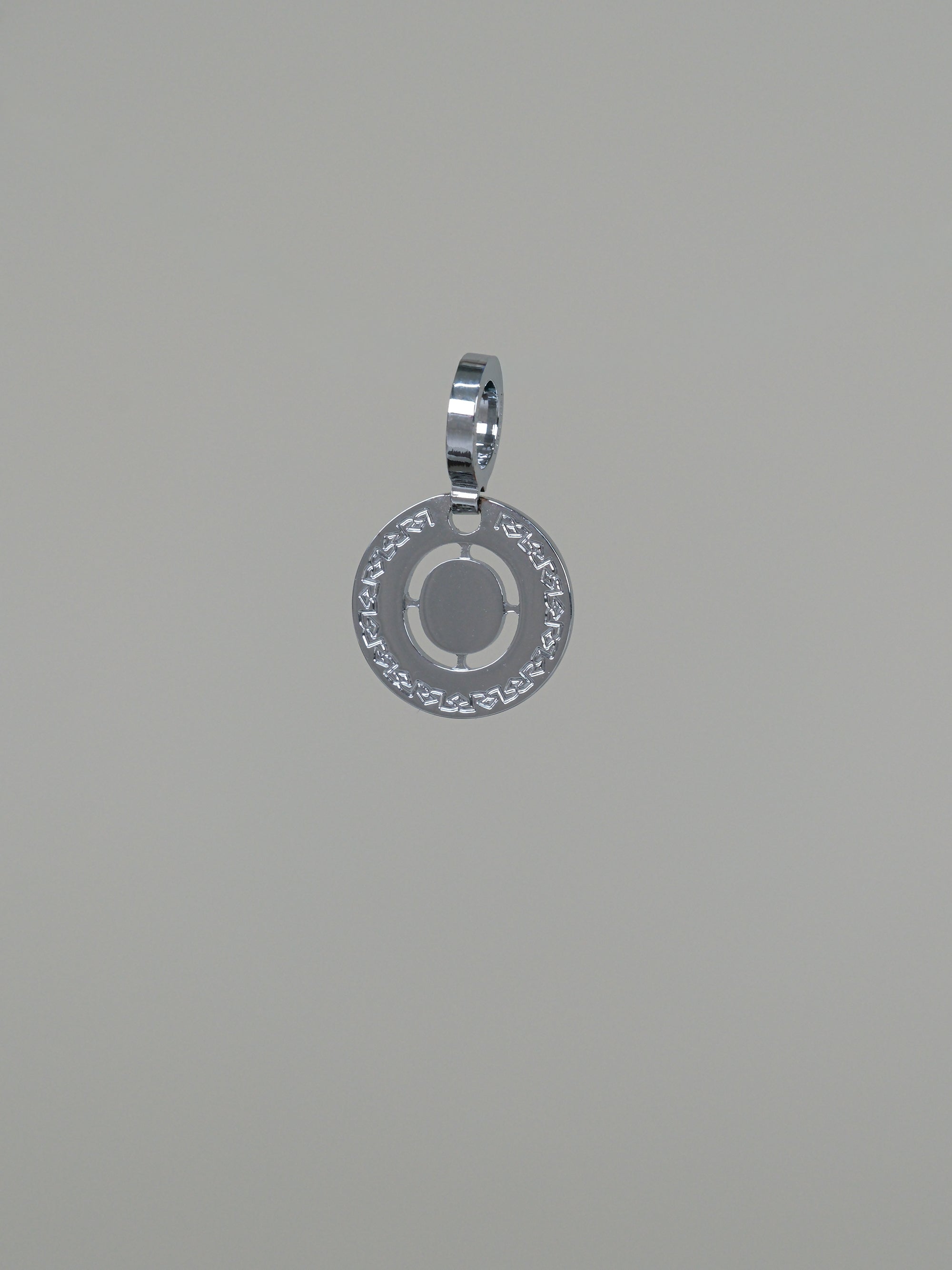 Collana con iniziale piccola