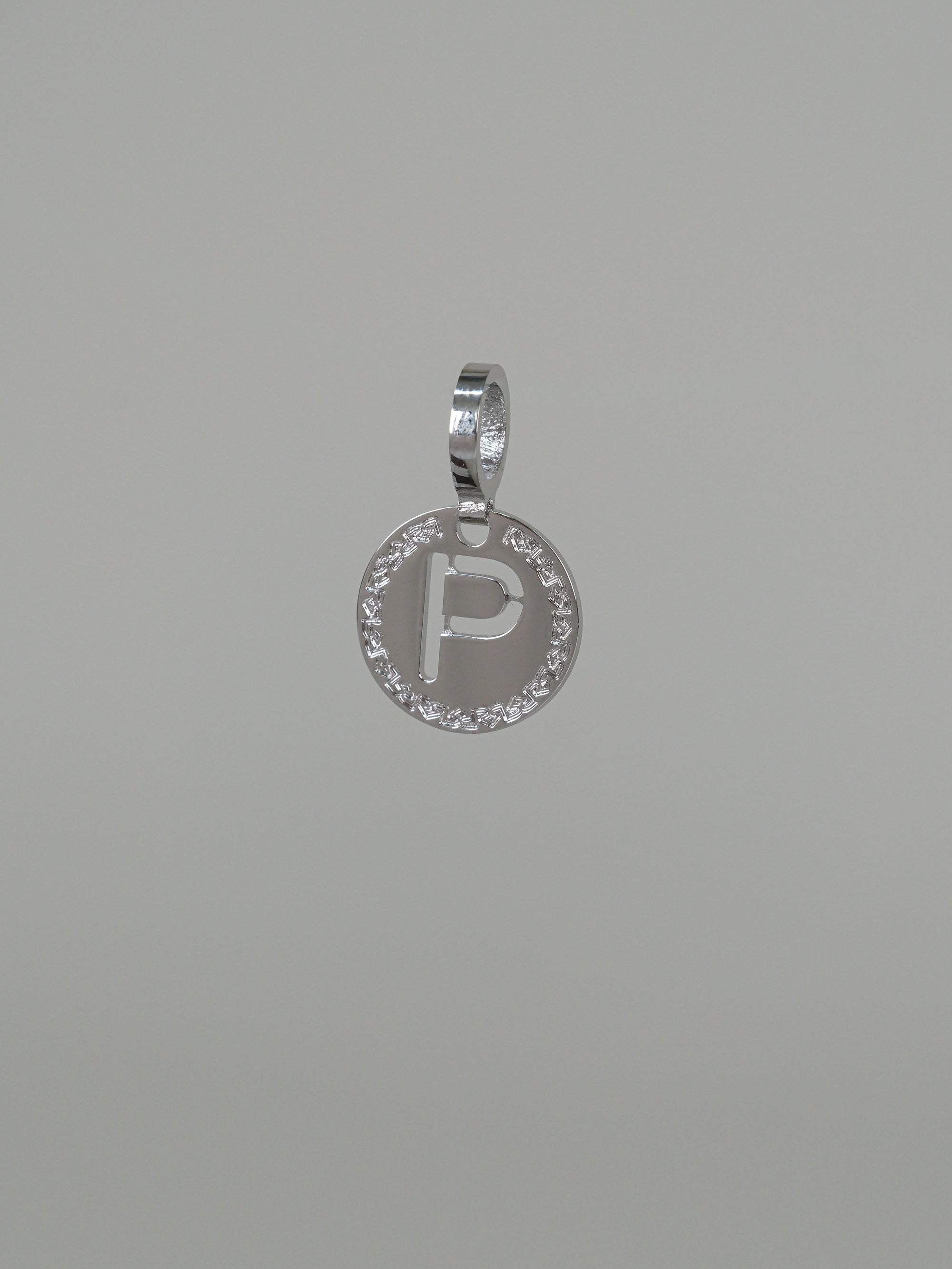 Collana con iniziale piccola