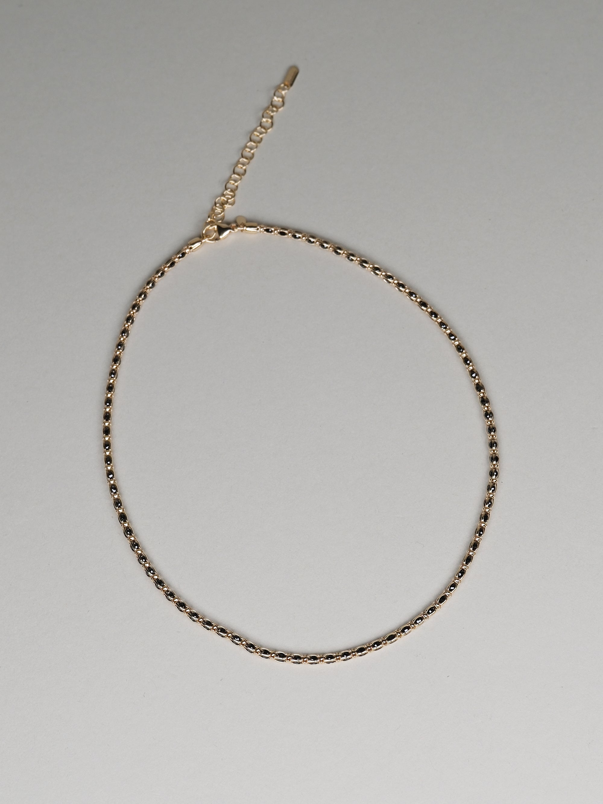 Collana con zirconi neri