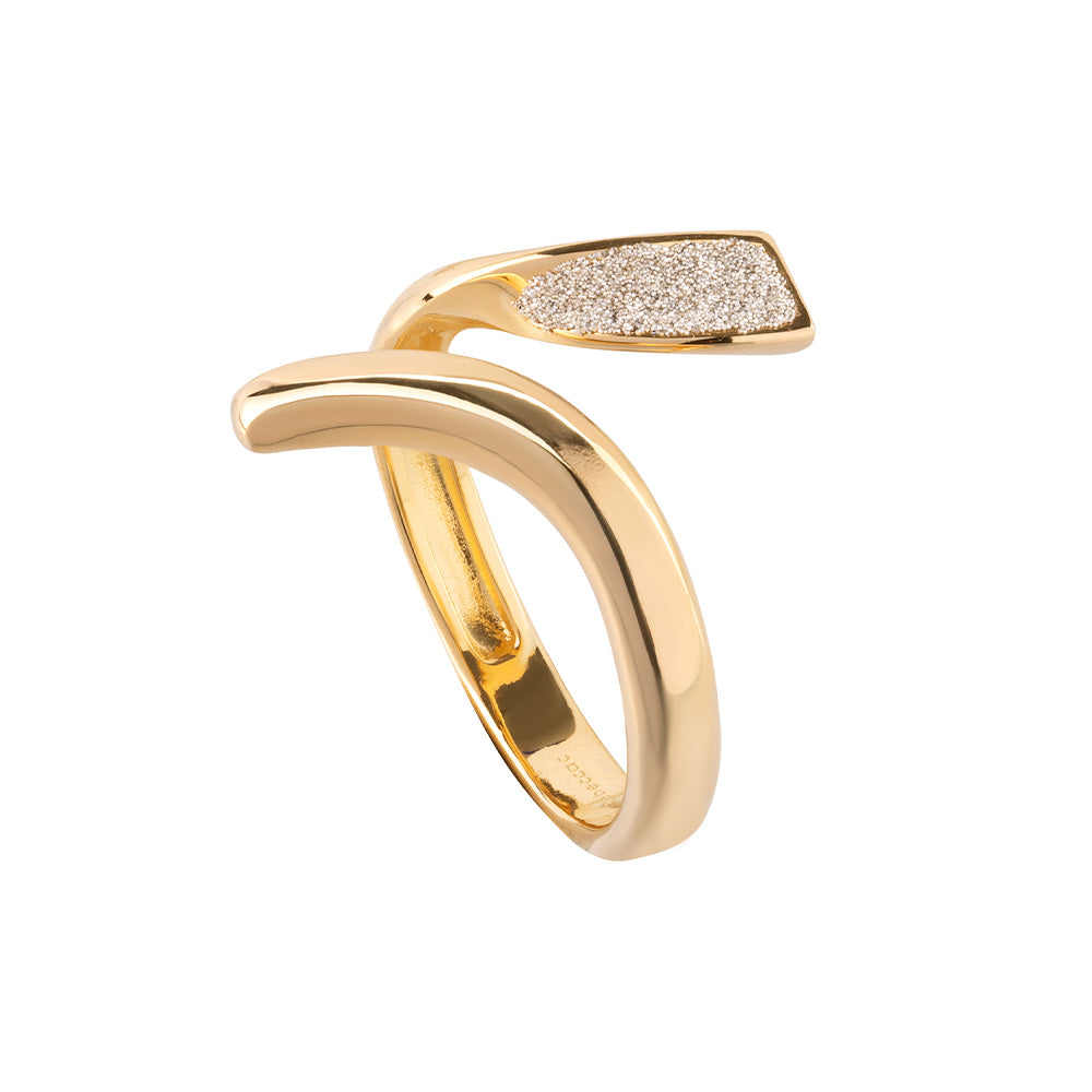 Anello nastro con polvere di diamanti