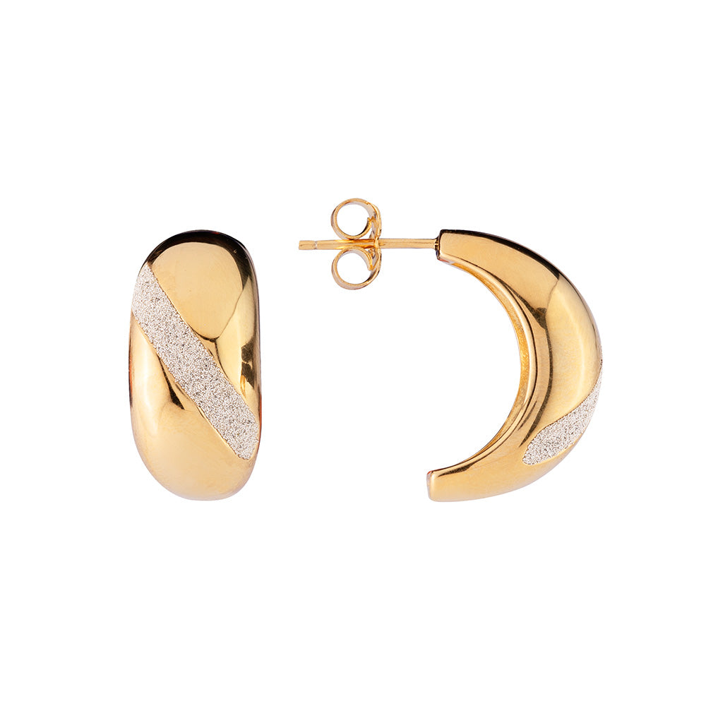 Orecchini con taglio laterale in polvere di diamanti