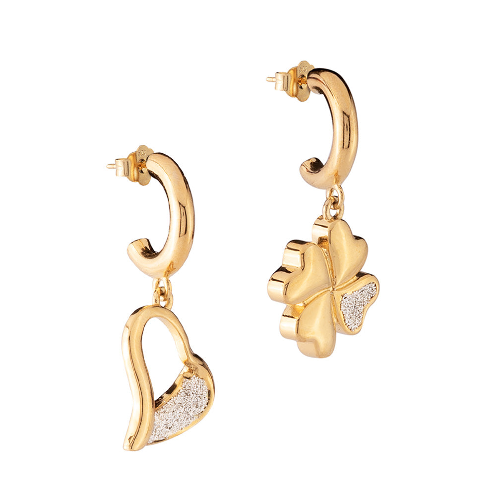 Orecchini con pendente cuore e quadrifoglio in polvere di diamanti