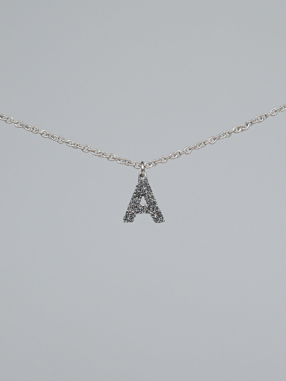 Collana iniziale con diamanti
