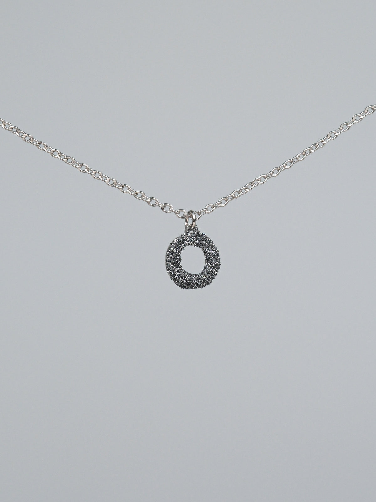 Collana iniziale con diamanti