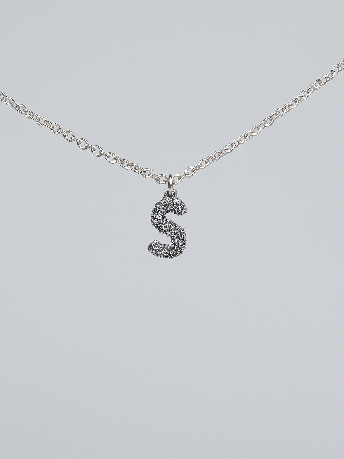 Collana iniziale con diamanti