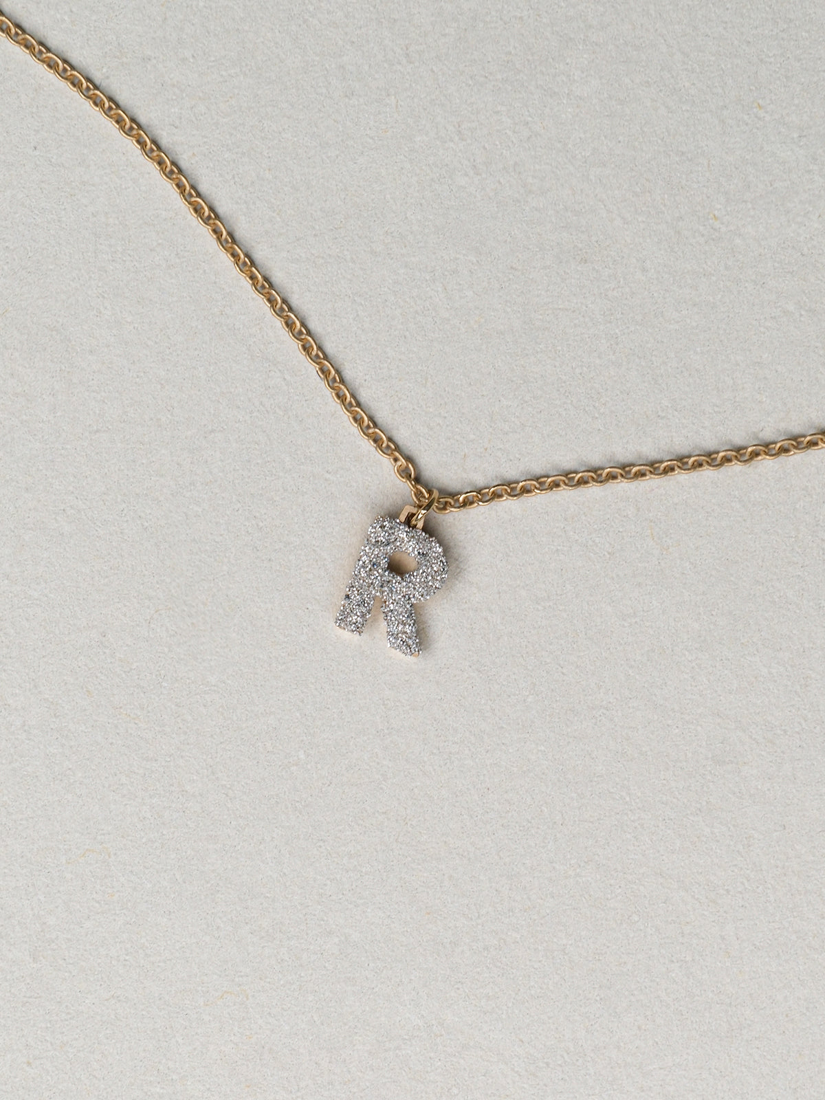Collana iniziale con diamanti