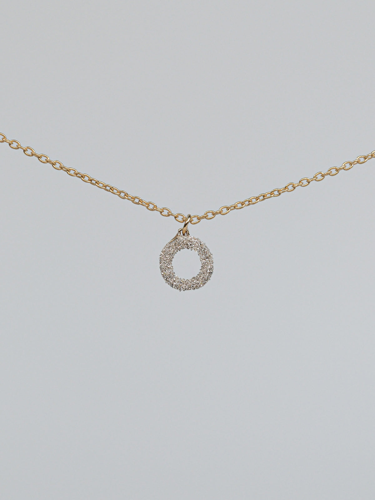 Collana iniziale con diamanti