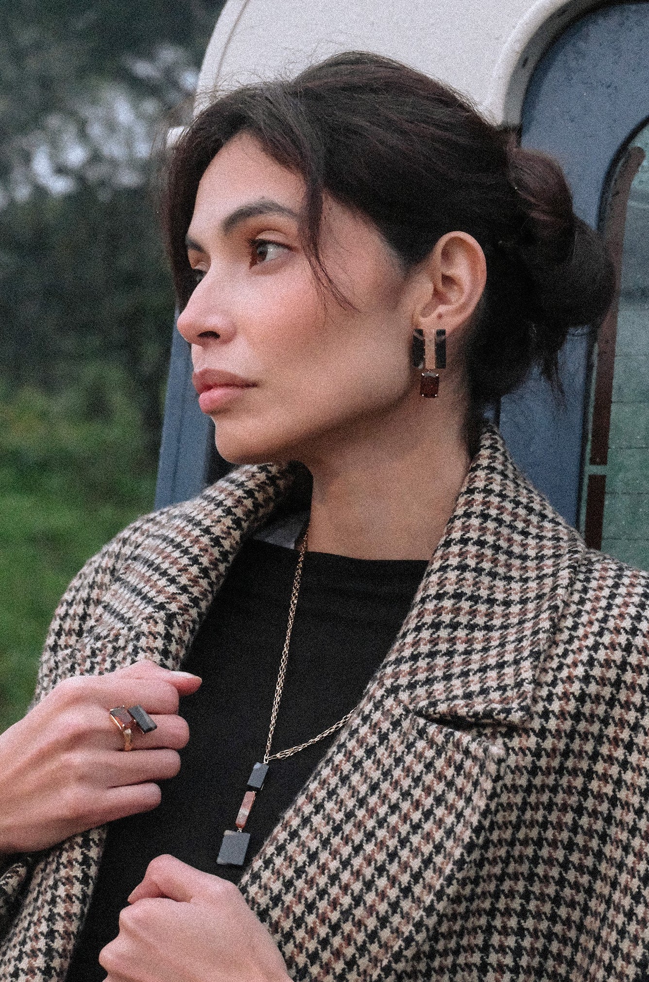 Collana con pietre naturali