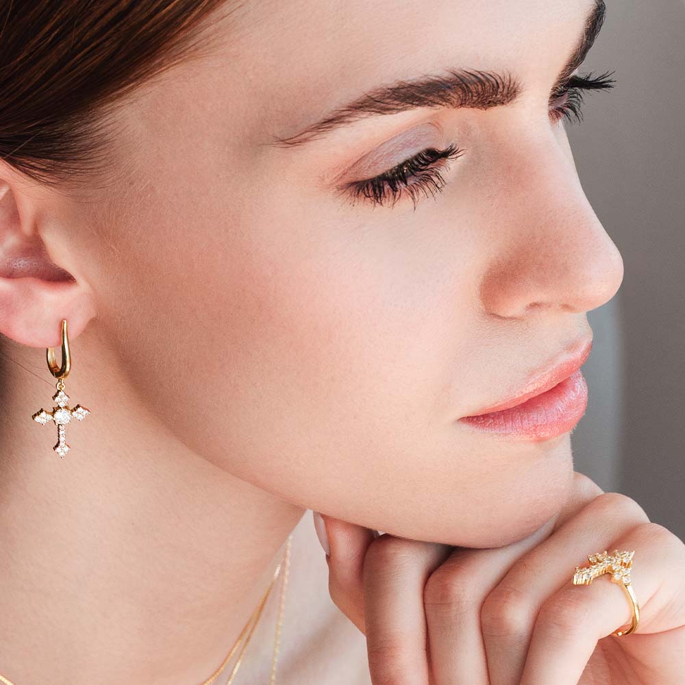 Anello Judith con croce piccola